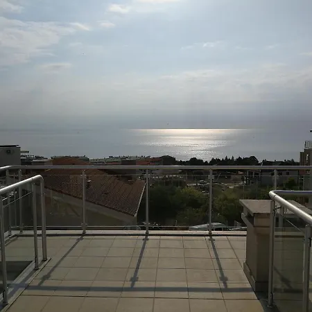 Wonderful Family With Sea View Луксозна вила