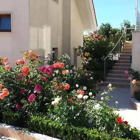 Луксозна вила Wonderful Family With Sea View
