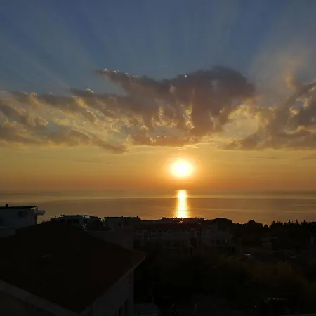Wonderful Family With Sea View Bjała