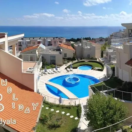Луксозна вила Wonderful Family With Sea View Бяла